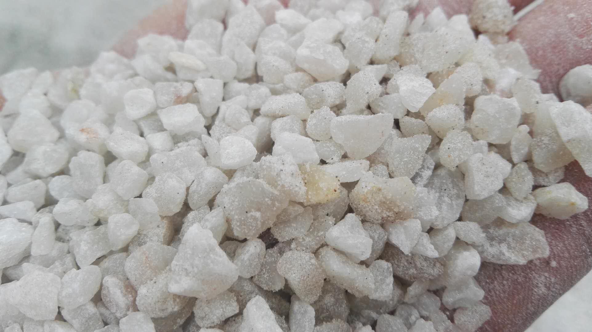 石英砂<a href='http://m.jianxianggongyi.cn/jsll/' target='_blank'><u>濾料生產(chǎn)廠家</u></a>